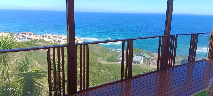 To Let 5 Bedroom Property for Rent in Dana Bay Western Cape